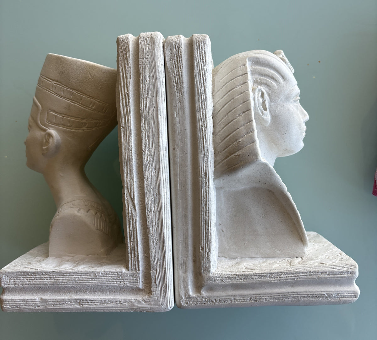 Vintage Egyptian Revival Resin Bookends Pair Nefertiti & Pharaoh King Tut White