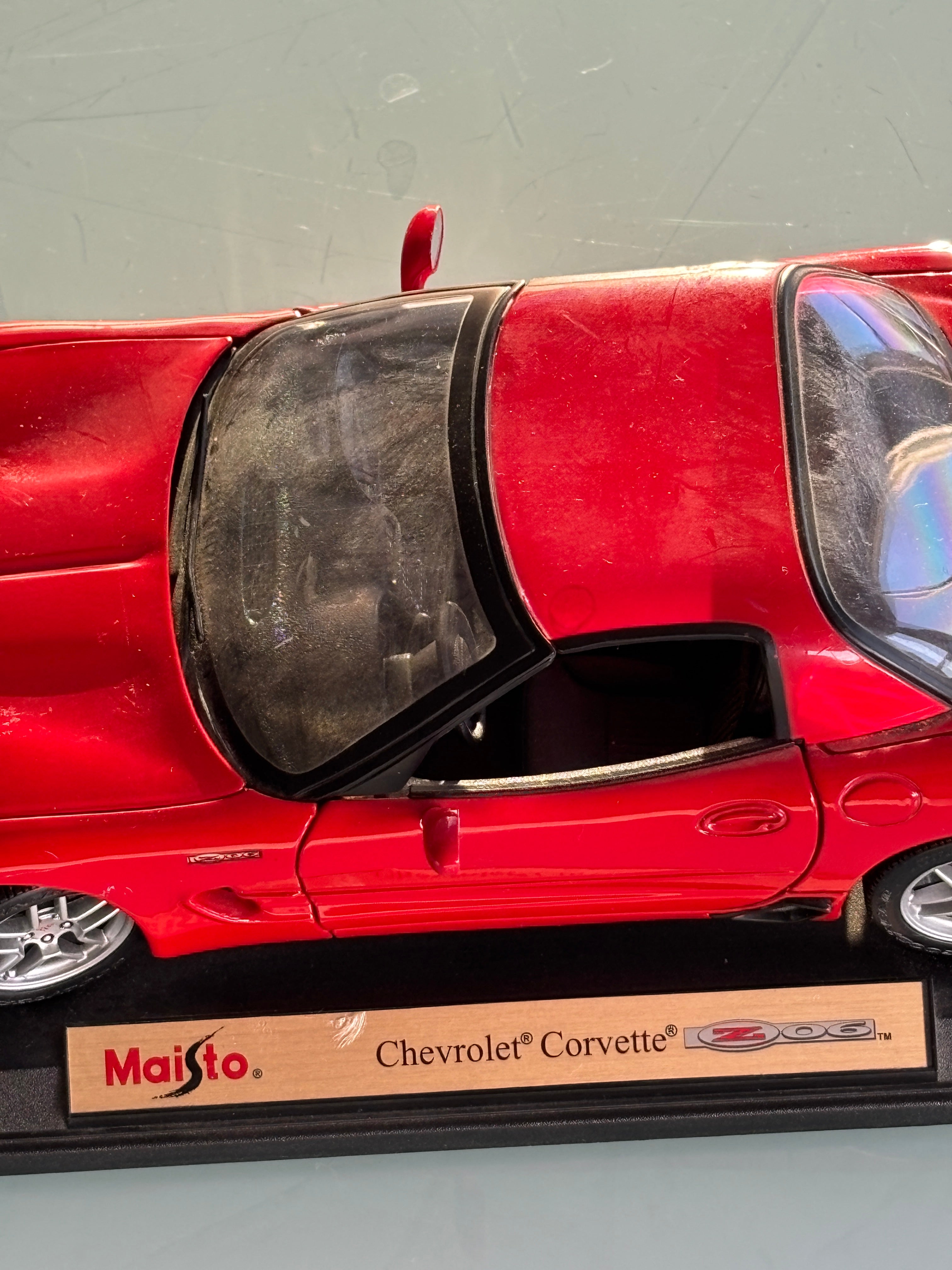 1998 Chevrolet Corvette Z06 Maisto 1:18 Scale