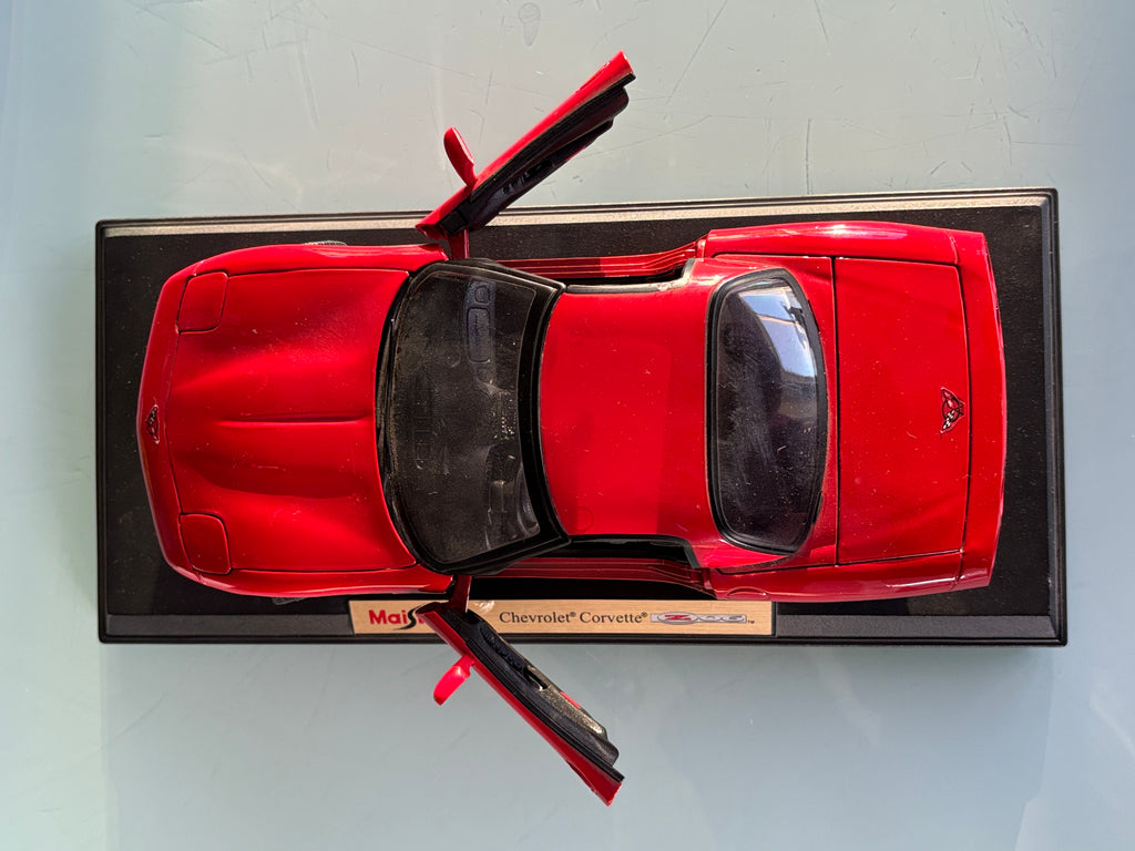 1998 Chevrolet Corvette Z06 Maisto 1:18 Scale