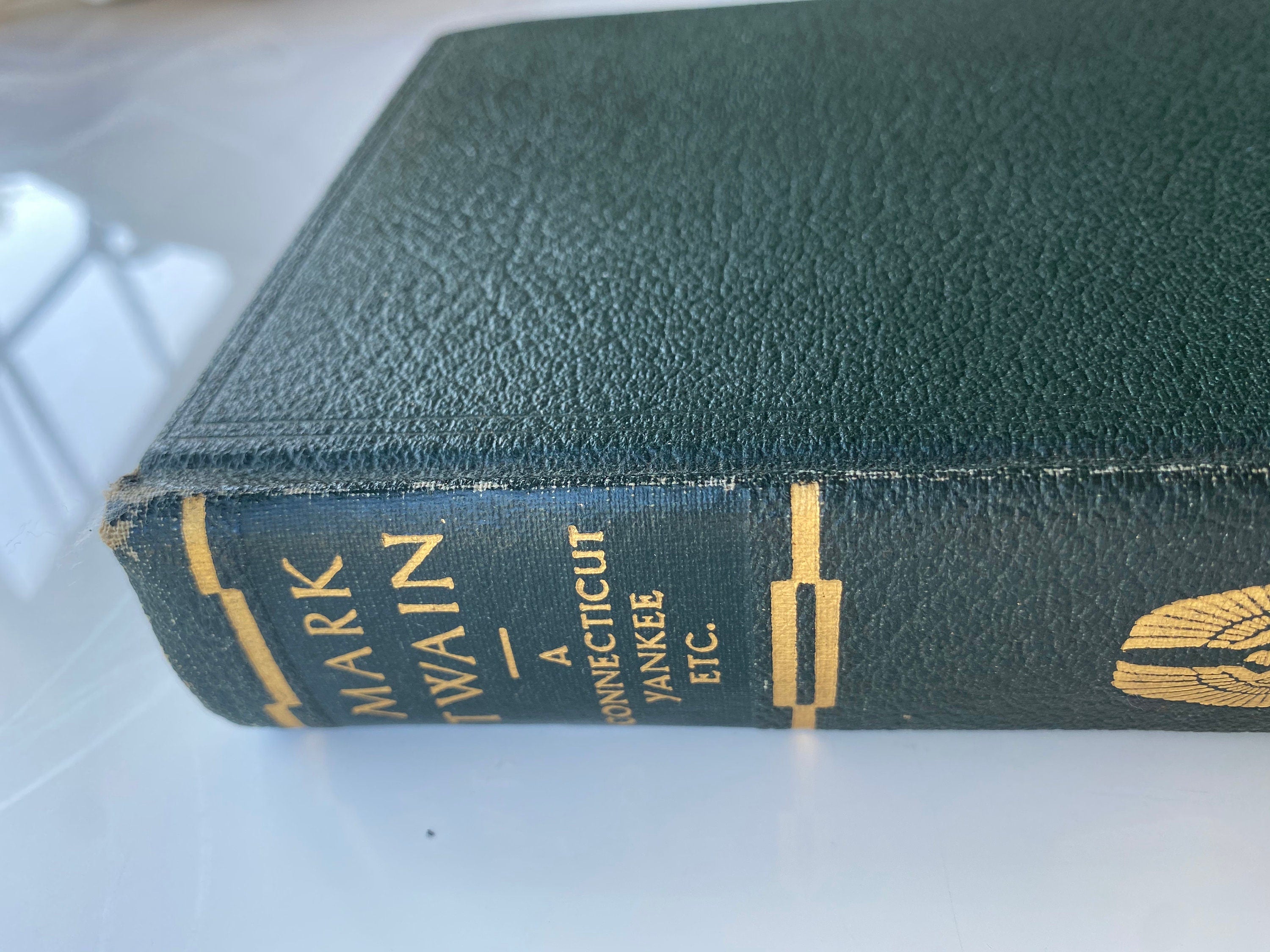 A Connecticut Yankee by Mark Twain: 1917 Illustrated Edition