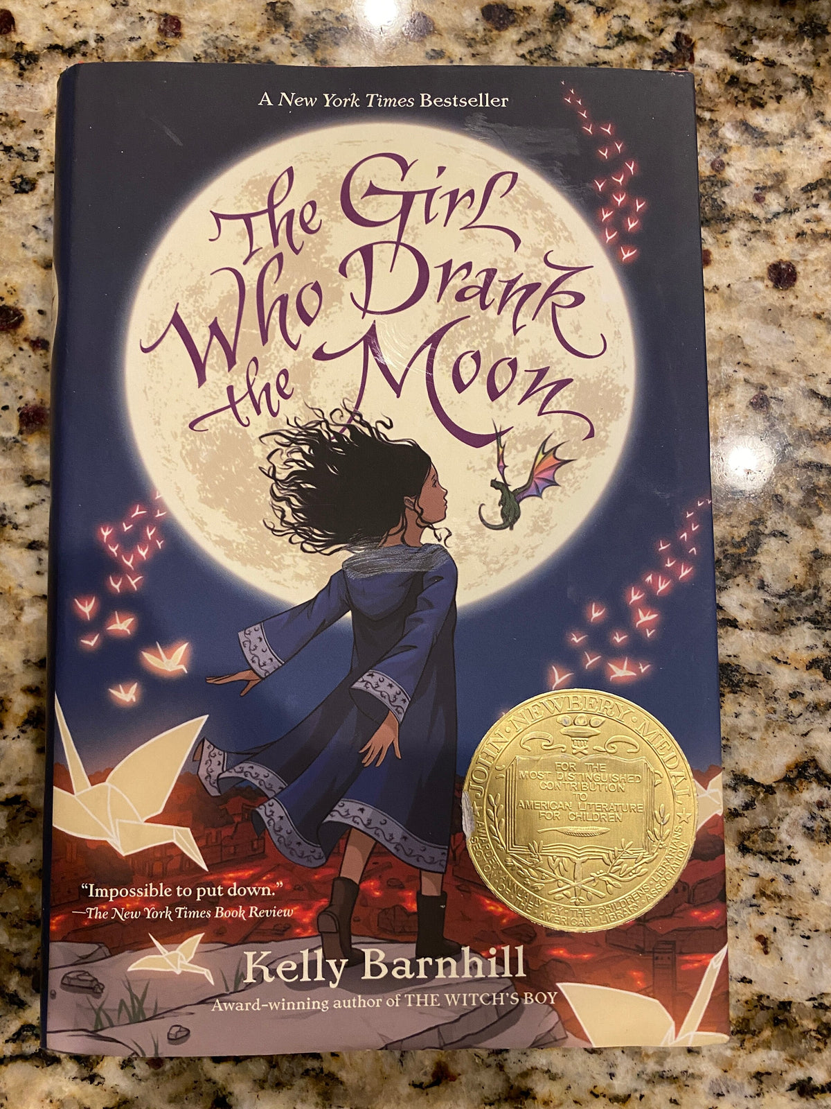 The Girl Who Drank the Moon Barnhill, Kelly