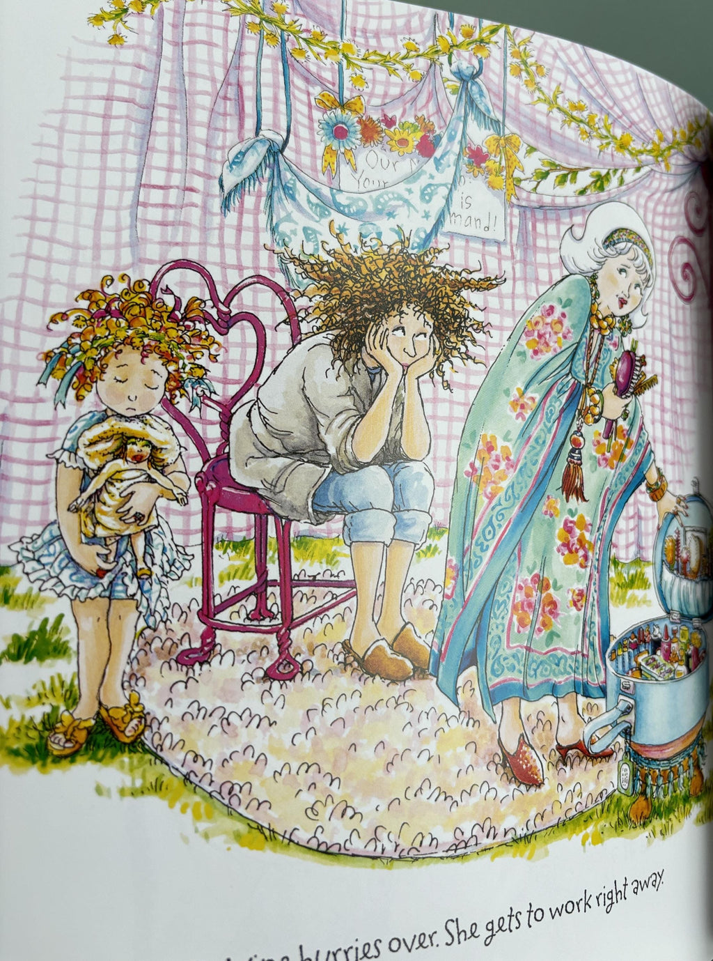 Fancy Nancy - Ooh La La It's Beauty Day - **  First Edition  **