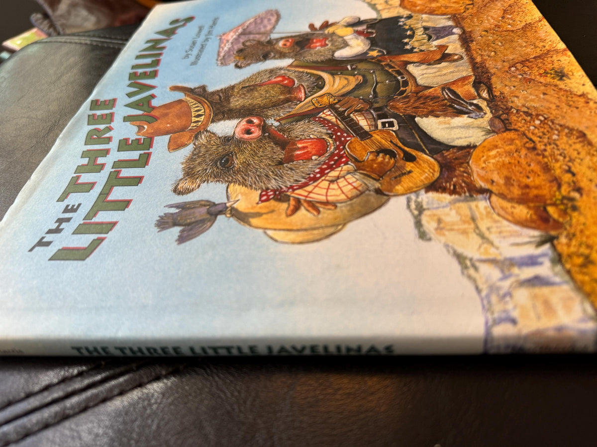 The Three Little Javelinas:  Susan Lowell  ** 1st Edition  **    1992