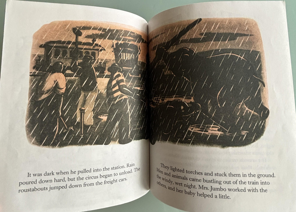 DUMBO:  Disney  **  First Random House Edition  **