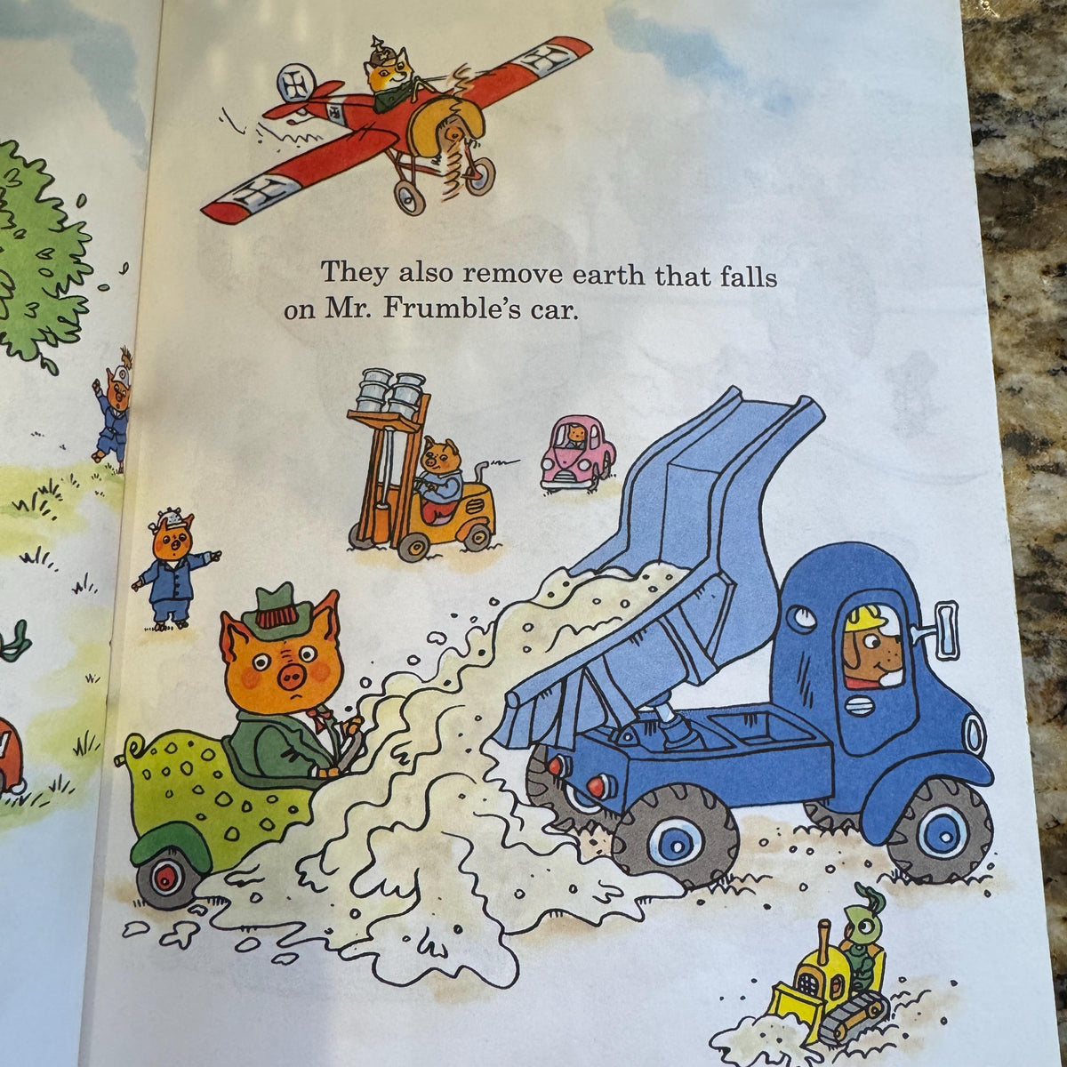 Richard Scarry's Busiest Firefighters Ever (Little Golden Books) 1993