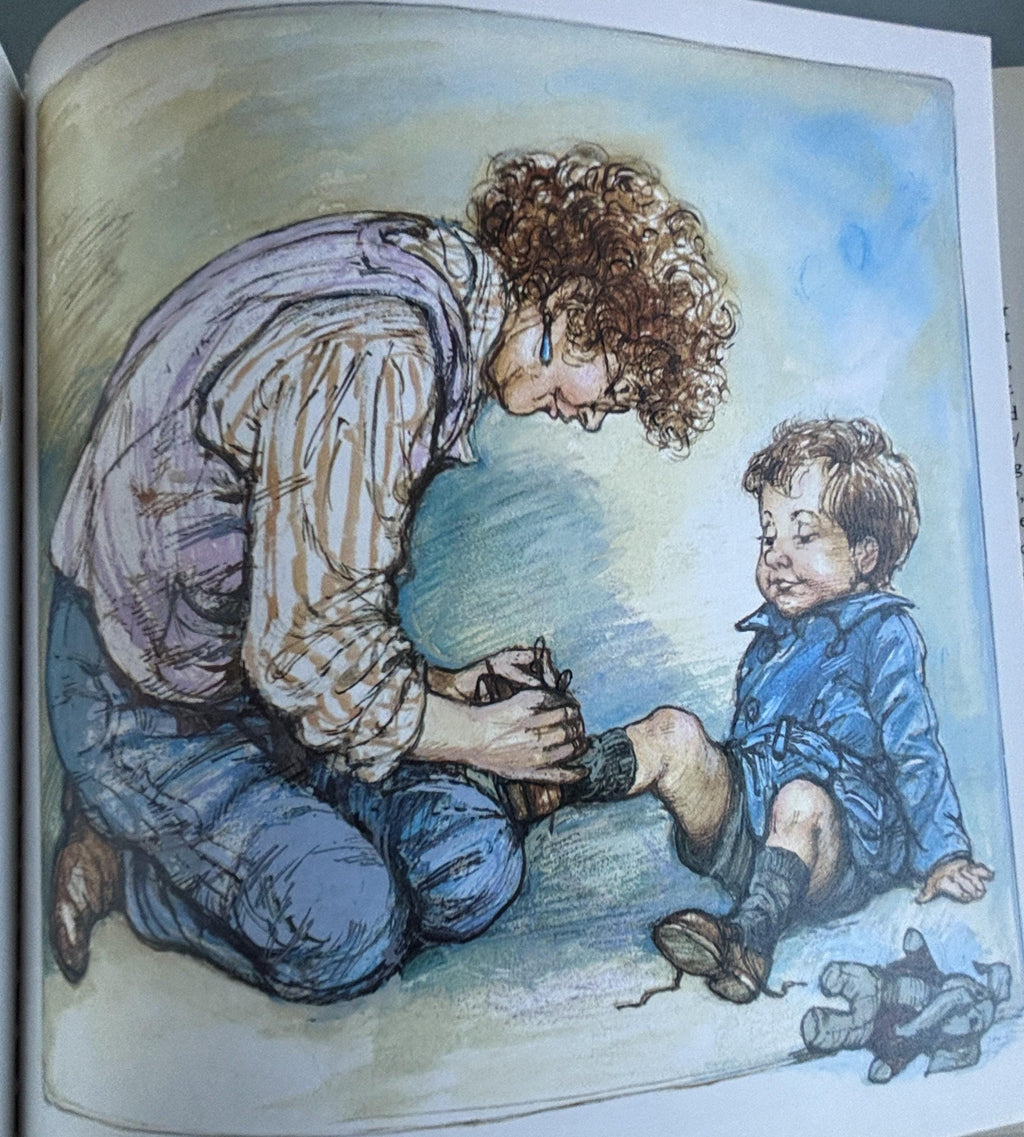 Alfie"s Feet:  Shirley Hughes  **  FIrst Edition  **  1982