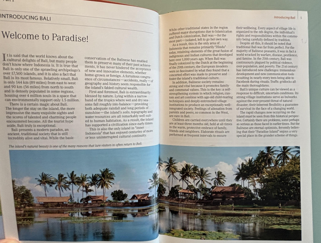 Bali The Ultimate Guide to the World's Most Spectacular Tropical Island:   Linda Hoffman