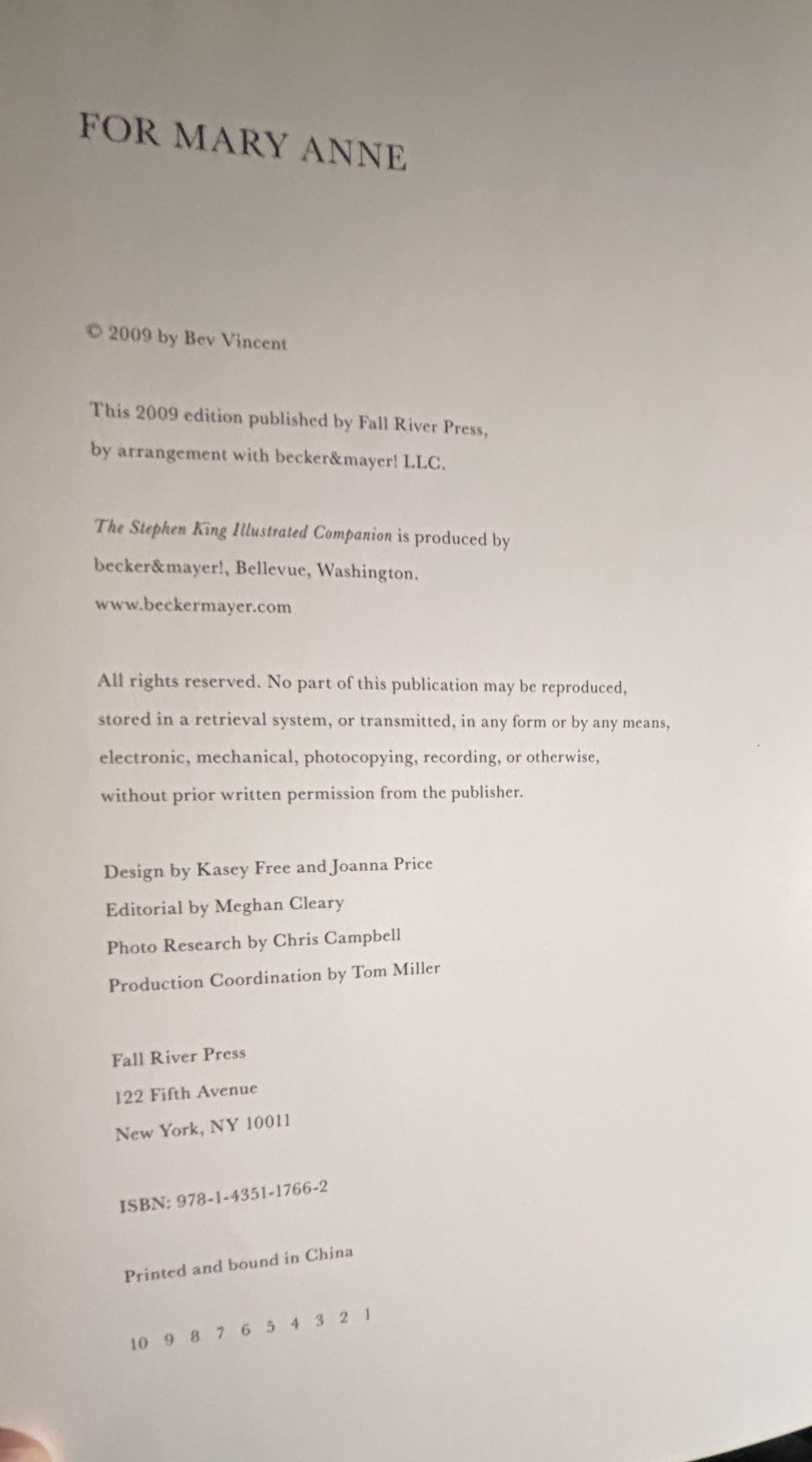 The Stephen KING Illustrated Companion:  Bev Vincent  **  FIrst Editon  **