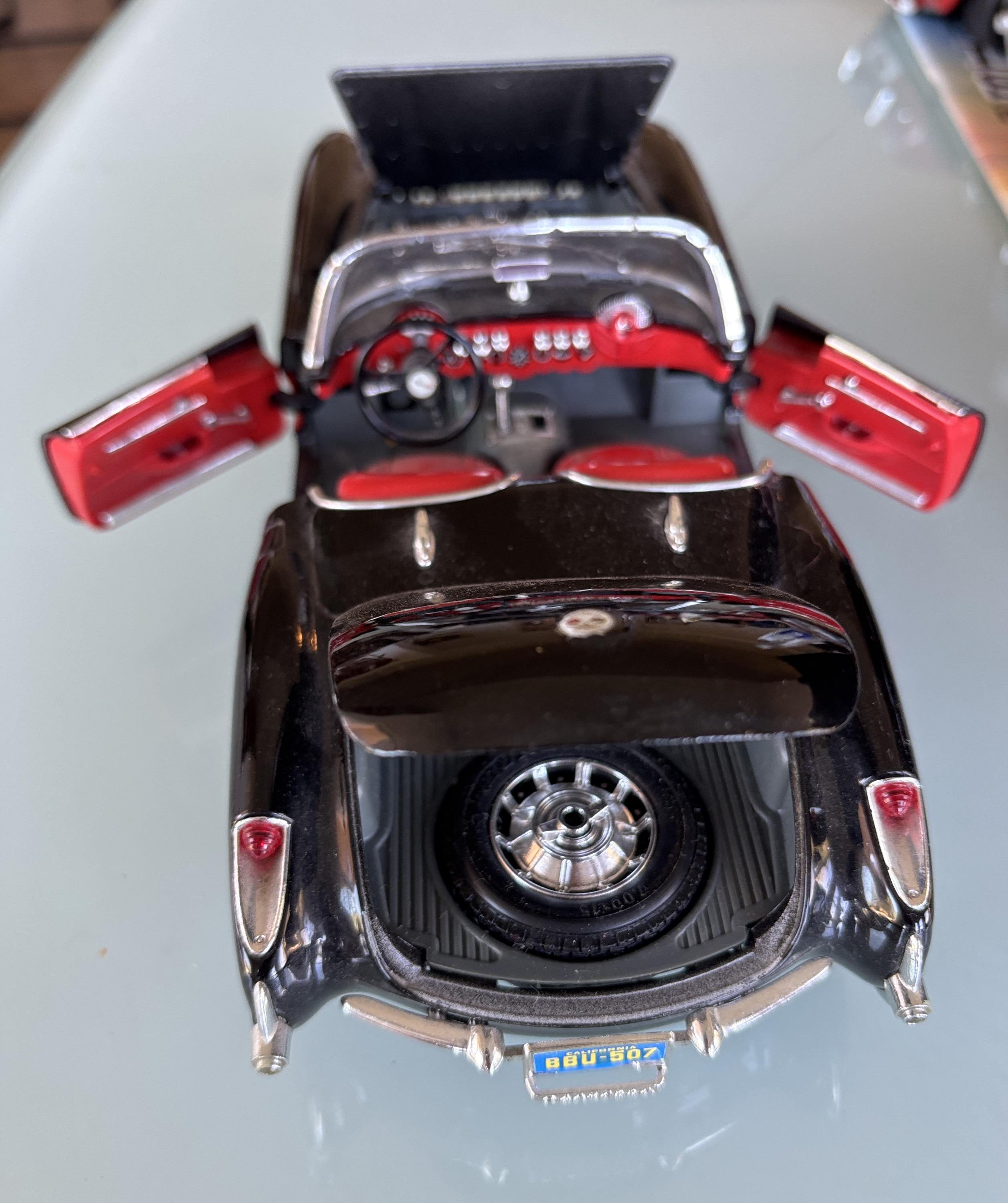 1957 Chevrolet Corvette Convertable 1:18 diecast model Black